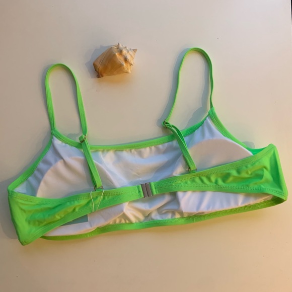 Beautiful Bikini Top👙💚☀️✨ - Picture 2 of 6